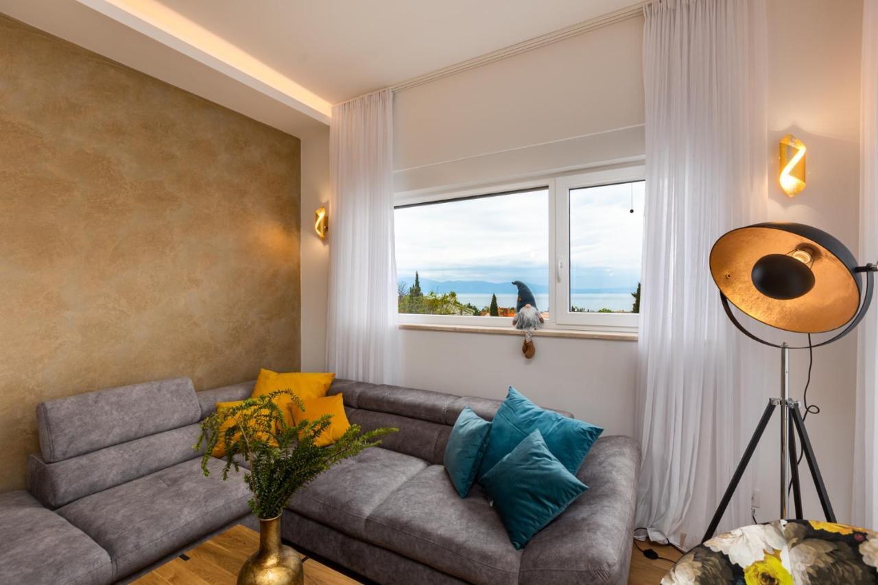 Apartment Muzini Malinska Buitenkant foto