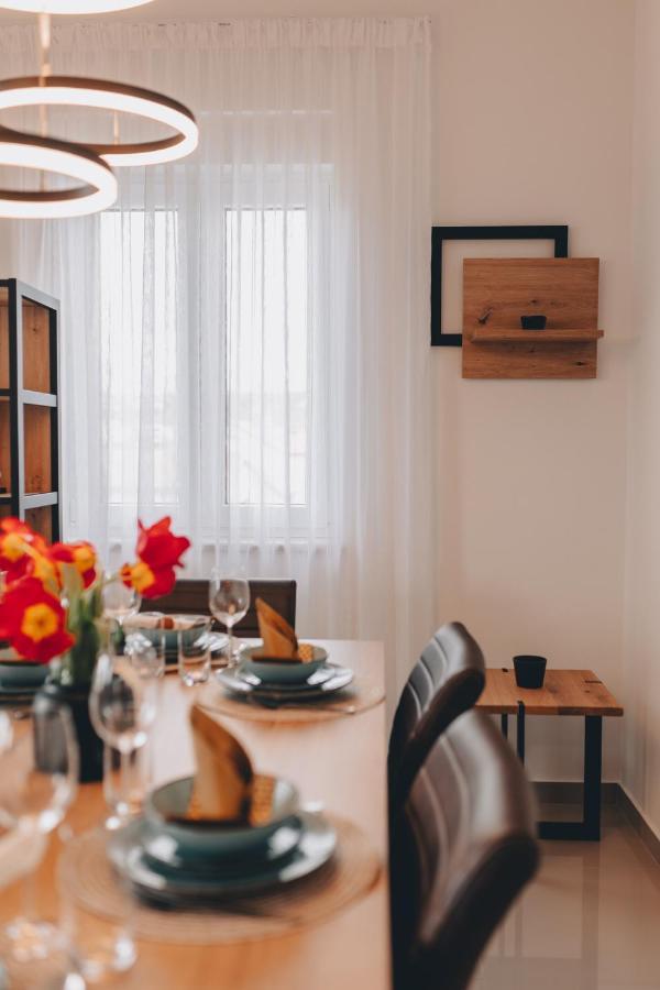 Apartment Muzini Malinska Buitenkant foto